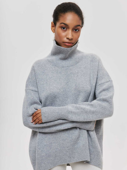 Pull – Col Roulé & Matière Enveloppante