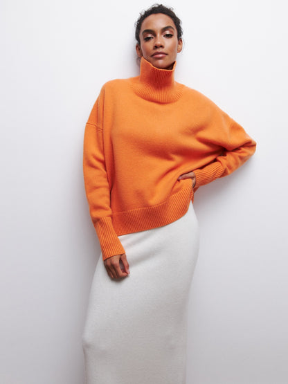 Pull – Col Roulé & Matière Enveloppante