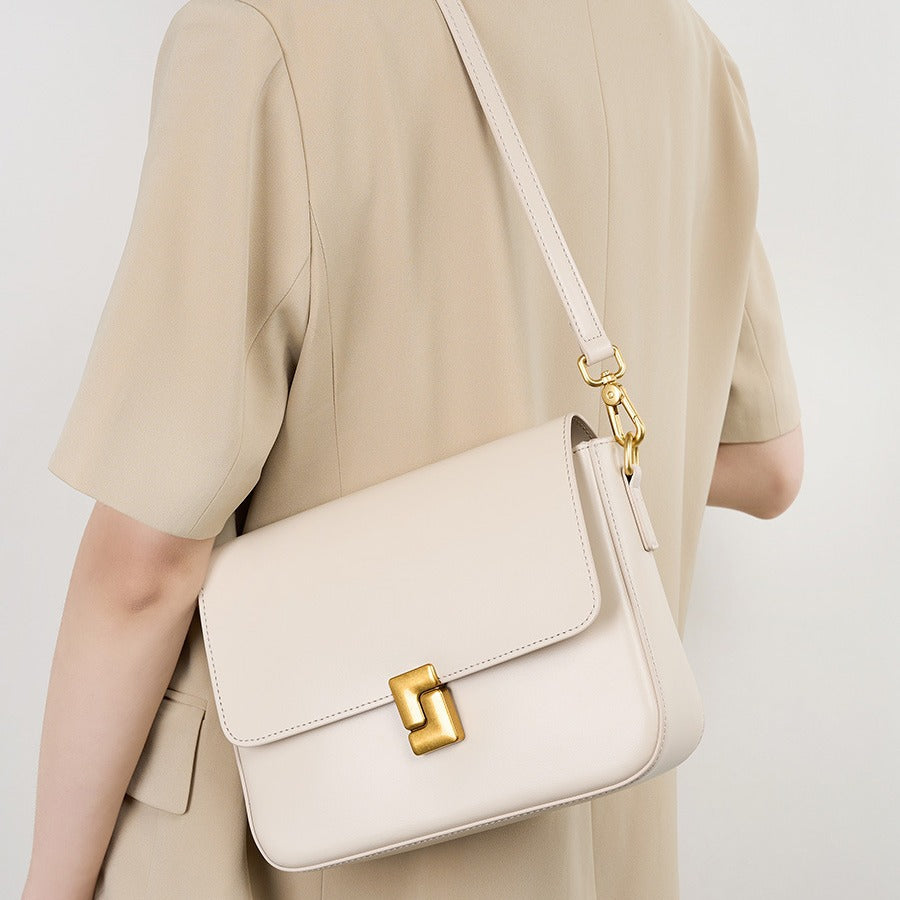 Sac Bandoulière Cuir Rétro Urbain – Porté épaule – Reveriya