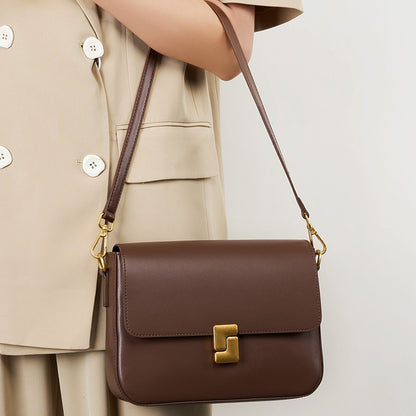 Sac Bandoulière Cuir Rétro Urbain – Coloris Marron – Reveriya