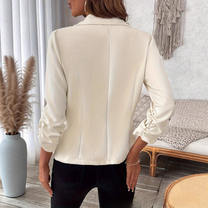 Blazer – Coupe Structurée & Bouton Élégant