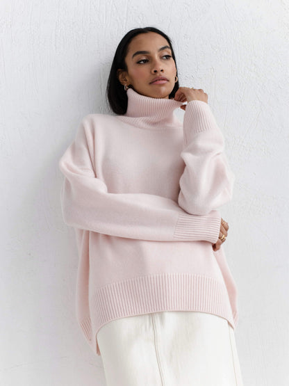 Pull – Col Roulé & Matière Enveloppante